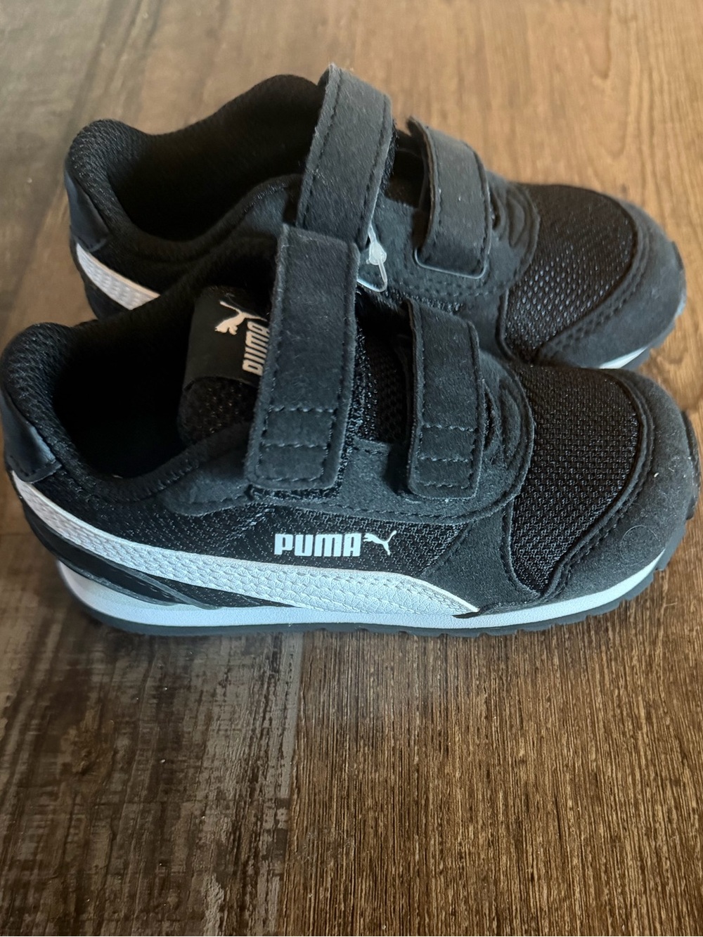 Puma Toddler Black White Velcro Sneakers Size 7C NWOT